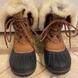 Crocs Allcast II Luxe Women's Waterproof Winter Boots size 8